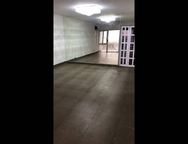 3 BEDROOM APARTMENT TO LET IN SOUTH BEACH